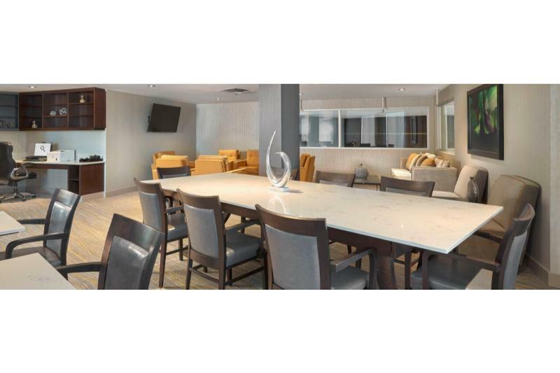 Hotel The Westin Calgary Airport Exterior foto